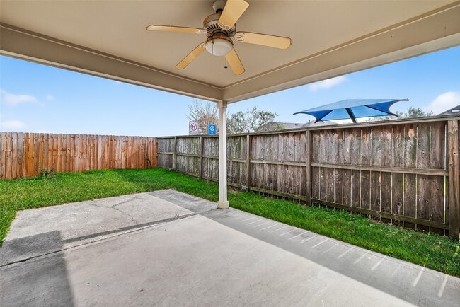 Building Photo - 2114 Thorn Berry Creek Ln