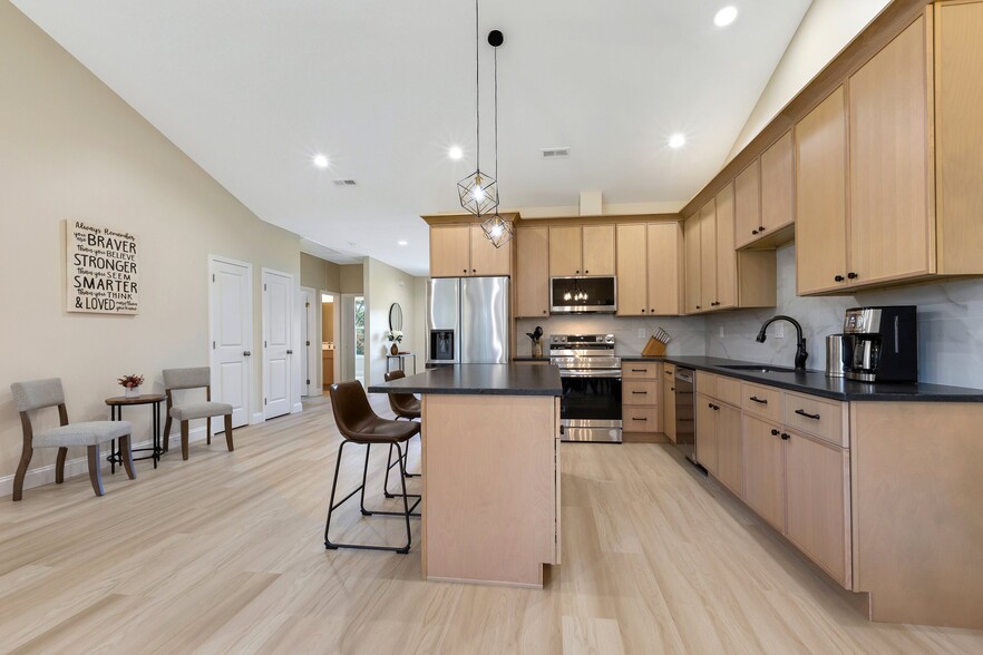 Kitchen - 170 Weaver Line