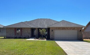 Building Photo - Newest/Largest home on the market in Crest...