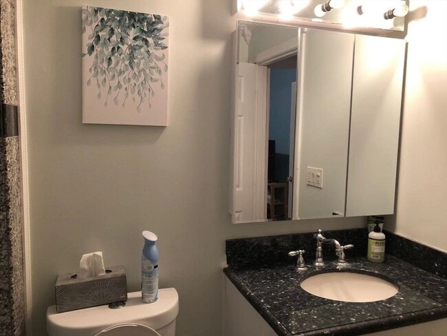 Building Photo - 72 Boston Ave