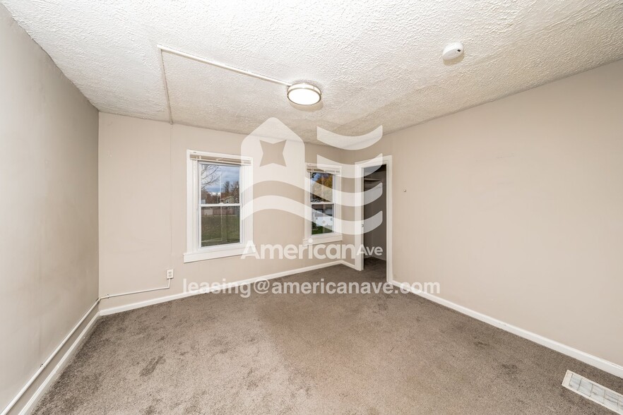 Building Photo - 23 Costar St