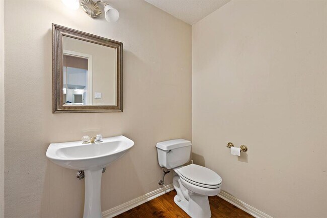 Building Photo - 2505 Merion Cove
