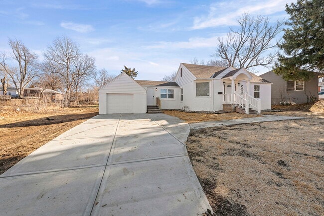 Building Photo - 5005 N Elmwood Ave