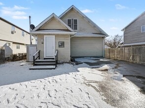 Building Photo - 7 S Atlantic St