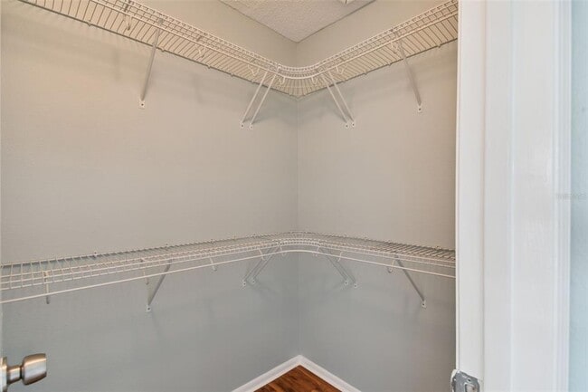 Building Photo - 9481 Highland Oak Dr