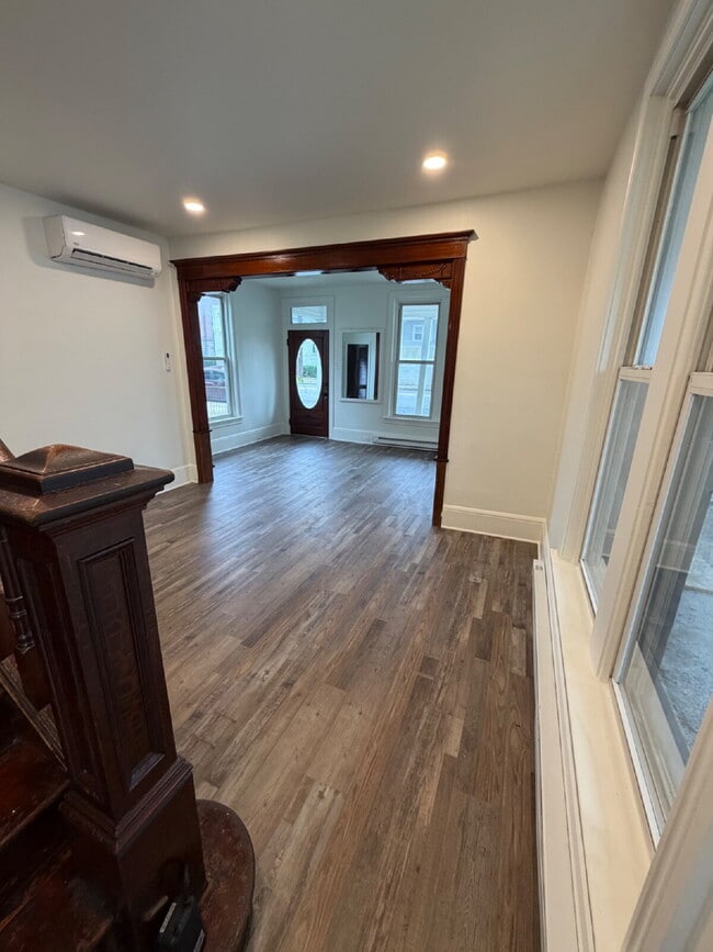 Building Photo - "Charming 3-Bedroom Retreat with 1.5 Baths on Main St in Lykens, PA!"