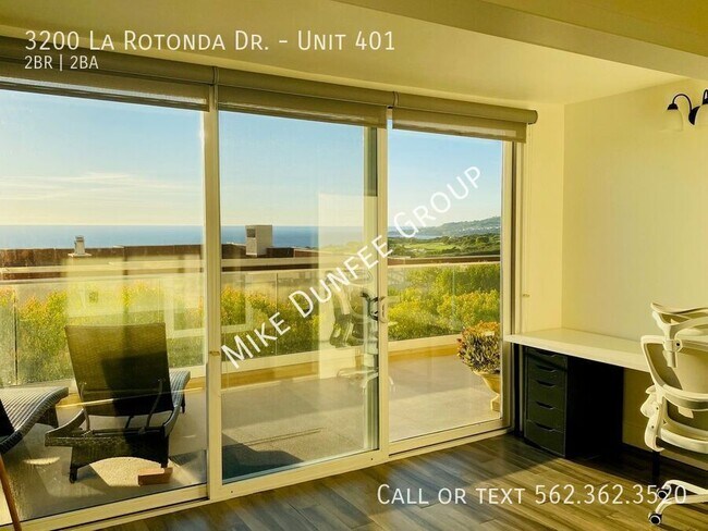 Building Photo - 3200 La Rotonda Dr