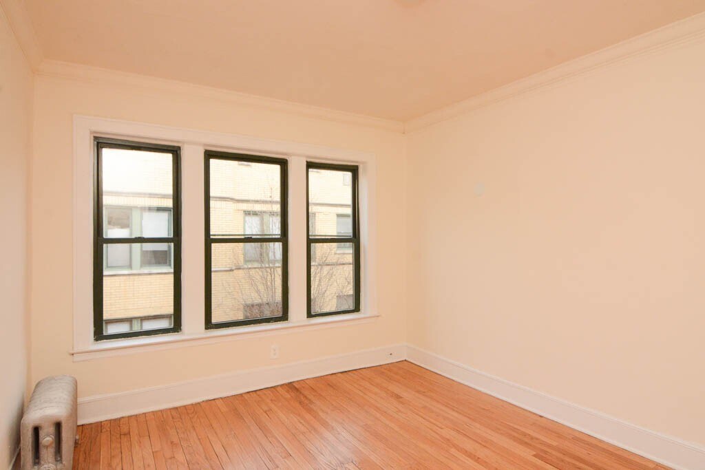 Building Photo - 2332.5 N Spaulding Ave