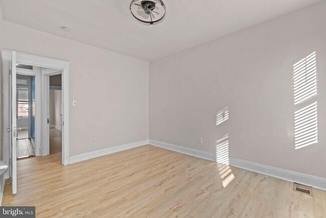 Building Photo - 2806 Ashland Ave