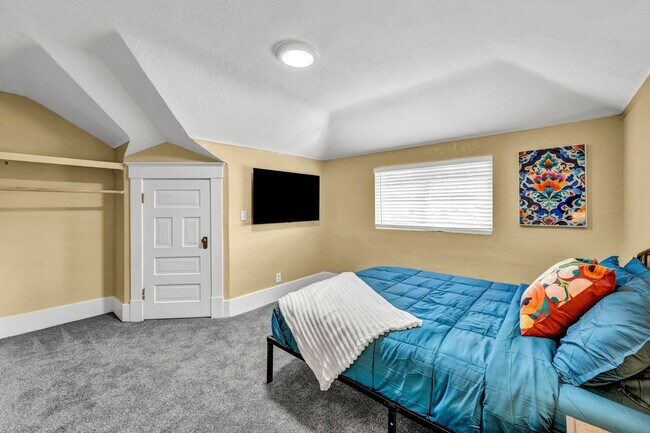 Building Photo - FULLY FURNISHED HISTORIC CHARMER BETWEEN UNR & DOWNTOWN – UTILITIES INCLUDED, MODERN UPGRADES, PR...