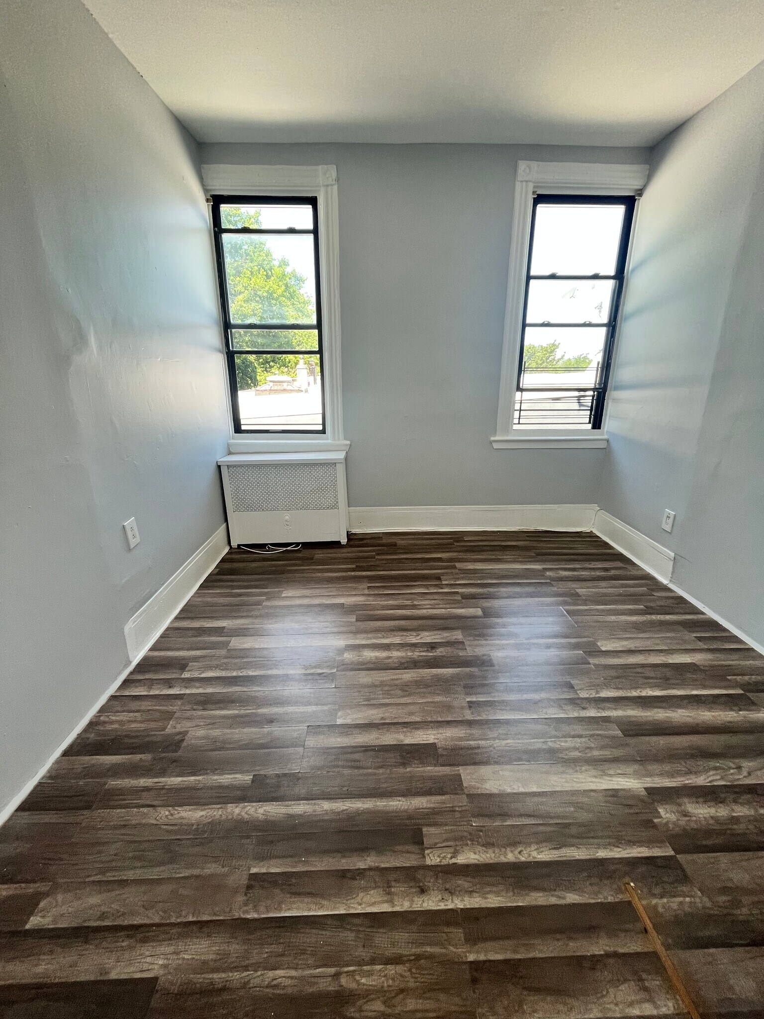 Building Photo - 85 Stevens Ave