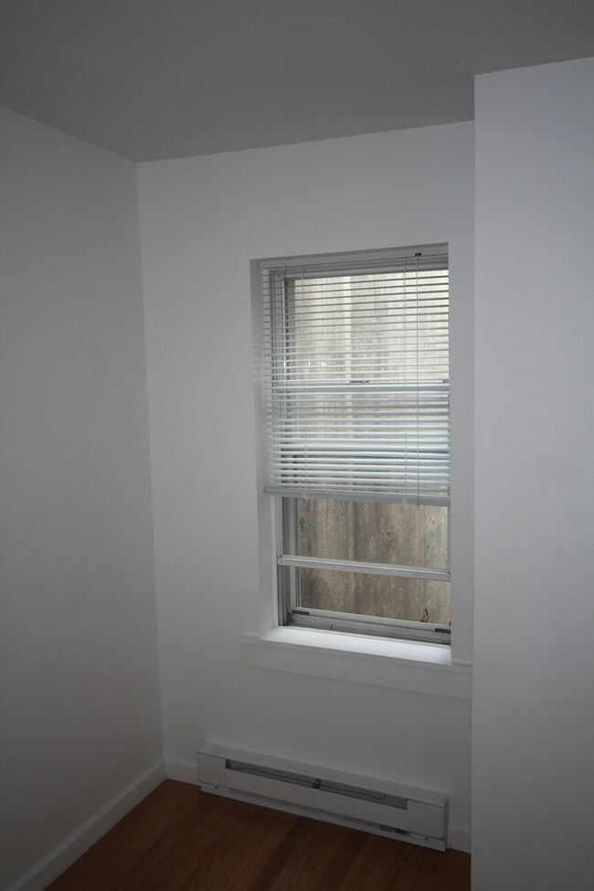 Main Room Breezeway Window - 5131 W Girard Ave