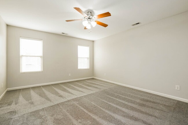 Building Photo - 14 Outwater Ridge Dr