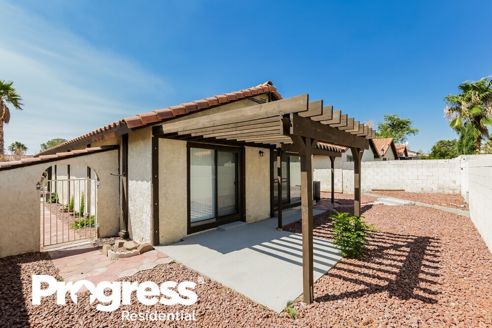 Building Photo - 7700 Blackbird Ave