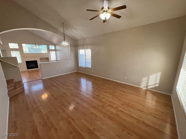 Building Photo - 756 Gritty Garnet Ave