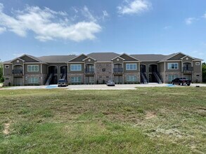 Building Photo - Parkview Apartments