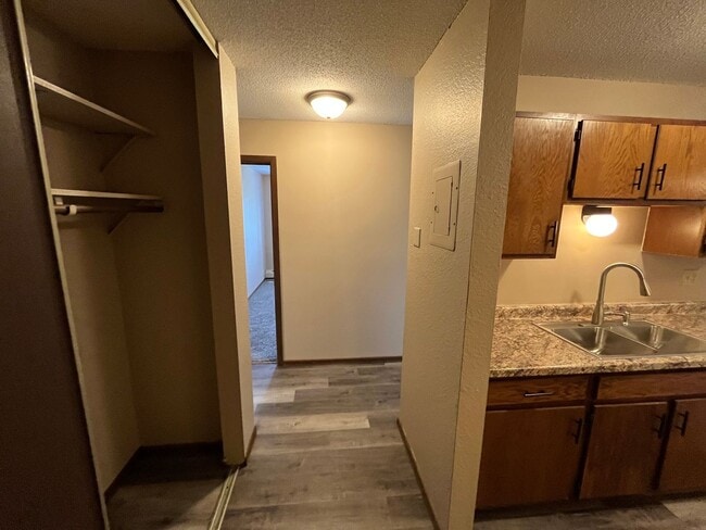 Building Photo - 6001-6023 E Viking Blvd