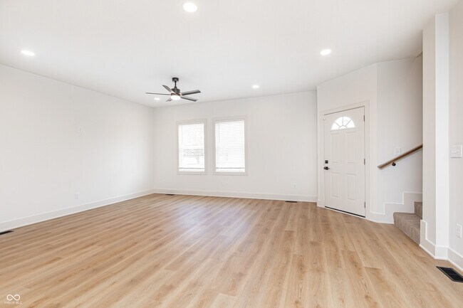 Building Photo - 1311 E 22nd St