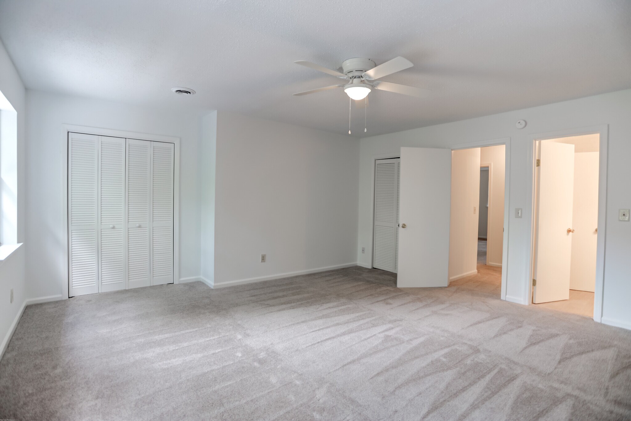 Building Photo - 1618 Poinsettia Rd