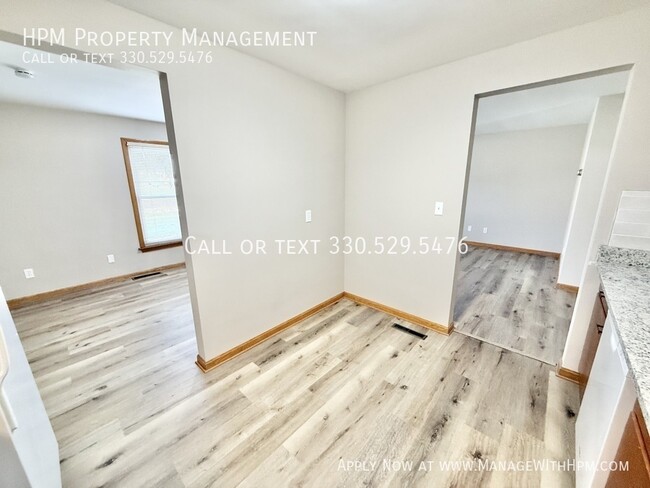 Building Photo - 7145 Starcliff Ave NW