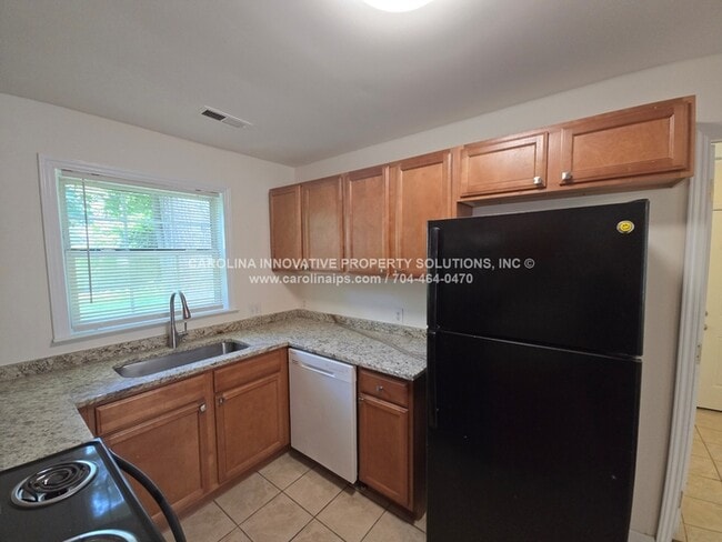 Building Photo - Affordably Price Ranch Home