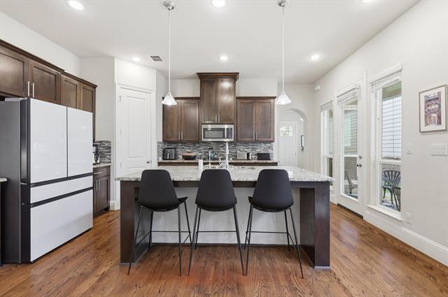 Building Photo - 775 Cameron Ct