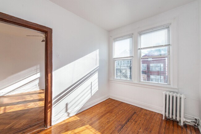 Building Photo - 46 Spruce St