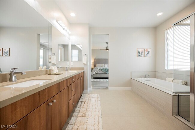 Building Photo - 11262 Cactus Tower Ave