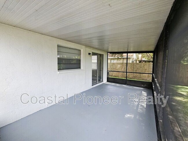 Building Photo - 1407 Mohrlake Dr