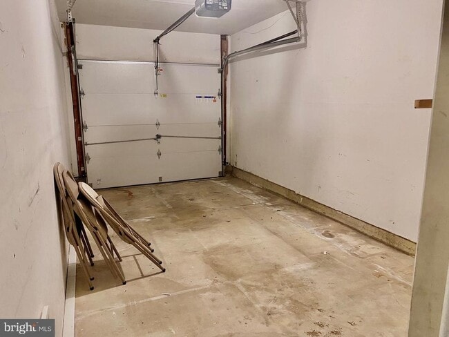 Building Photo - 803 Chesterwood Ct