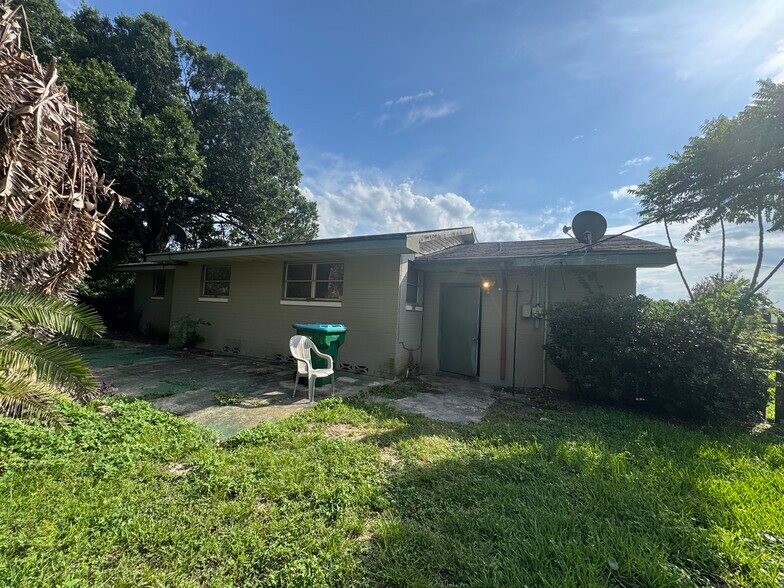Building Photo - 357 Dubs Dr
