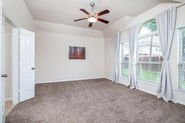 Building Photo - 14014 Sand Ridge Crossing