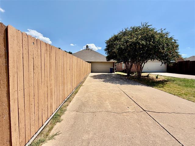 Building Photo - 1632 Castle Pines Dr