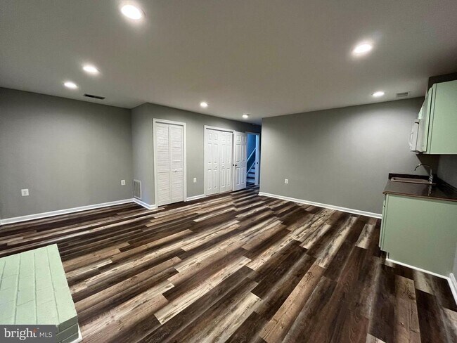 Building Photo - 11353 Cromwell Ct