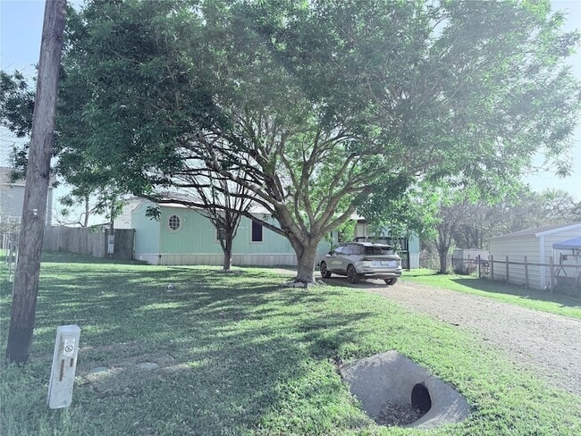 Building Photo - 12738 Pecan Tree Ct