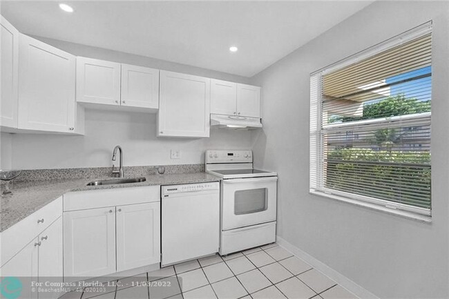 Primary Photo - 7605 NW 5th Pl