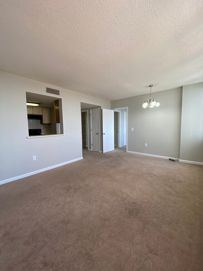 Building Photo - 1100 Wheat St