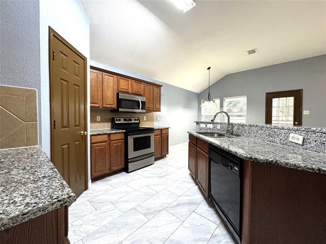 Building Photo - 13624 Kaplan Ct