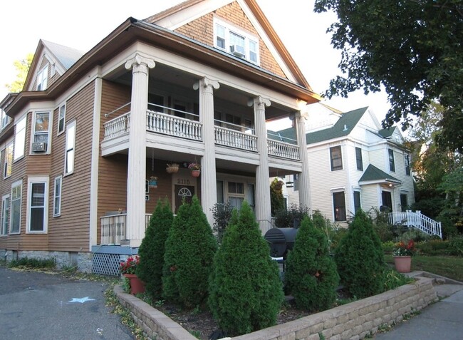 Primary Photo - 2115 3rd Ave