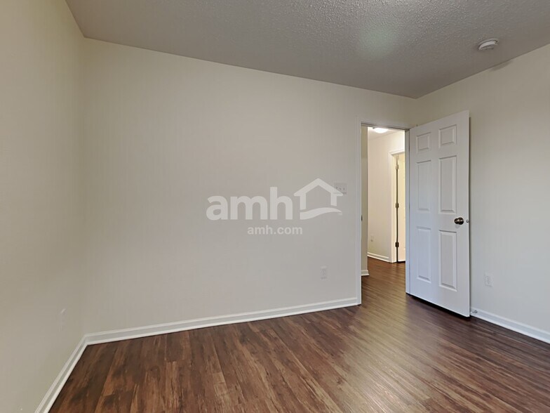 Building Photo - 3525 Firethorn Drive