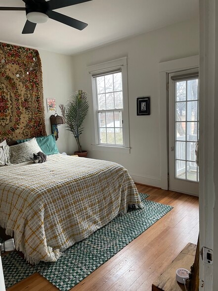 Building Photo - 713 N 35th St