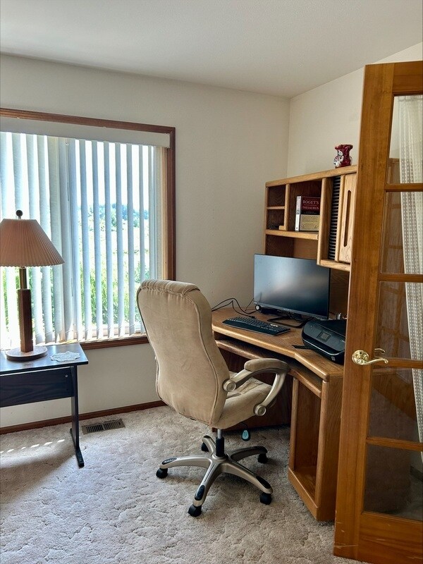 Building Photo - 4739 S Golf Course Dr