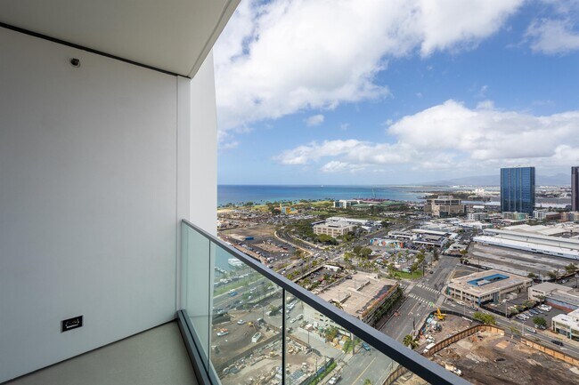 Building Photo - 1000 Auahi St