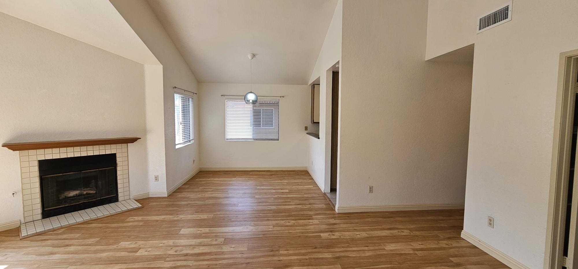 Building Photo - 11305 Avenida de los Lobos