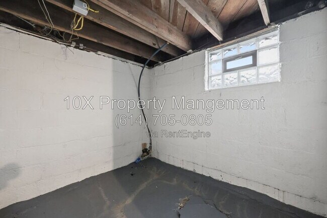 Building Photo - 1088 Siebert St