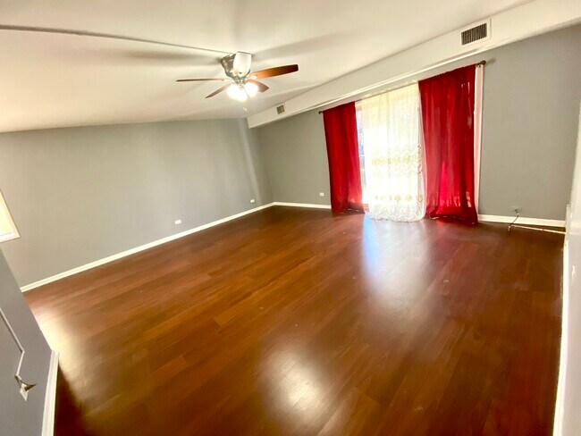 Building Photo - 4500 Beau Monde Dr
