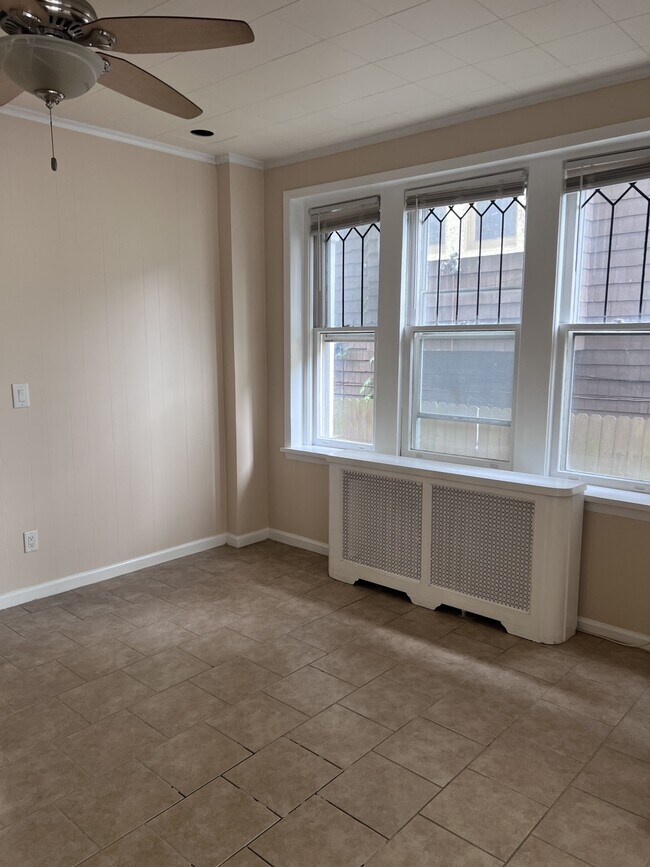 Building Photo - 4802 Ventnor Ave