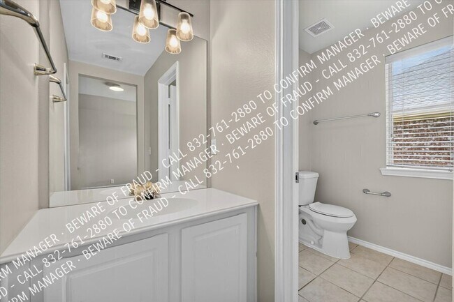 Building Photo - 11472 Blackhawk Dr