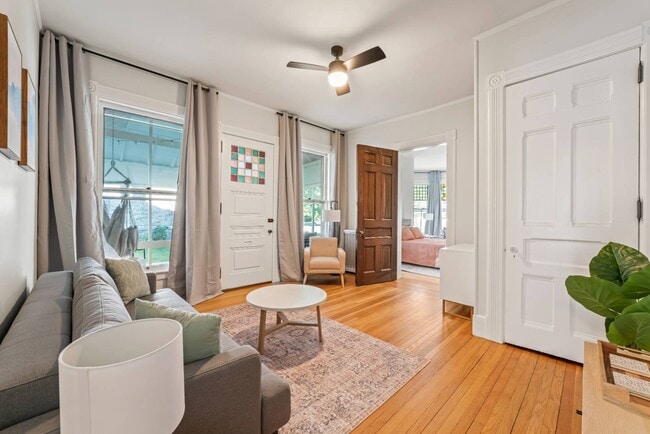 Building Photo - 107 Union Ave