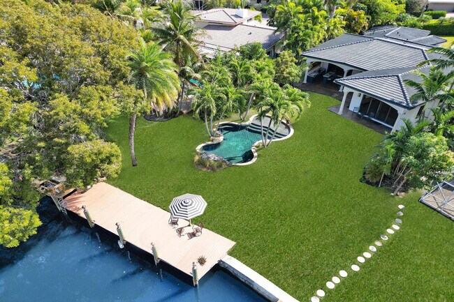 Building Photo - 2425 Fryer Point